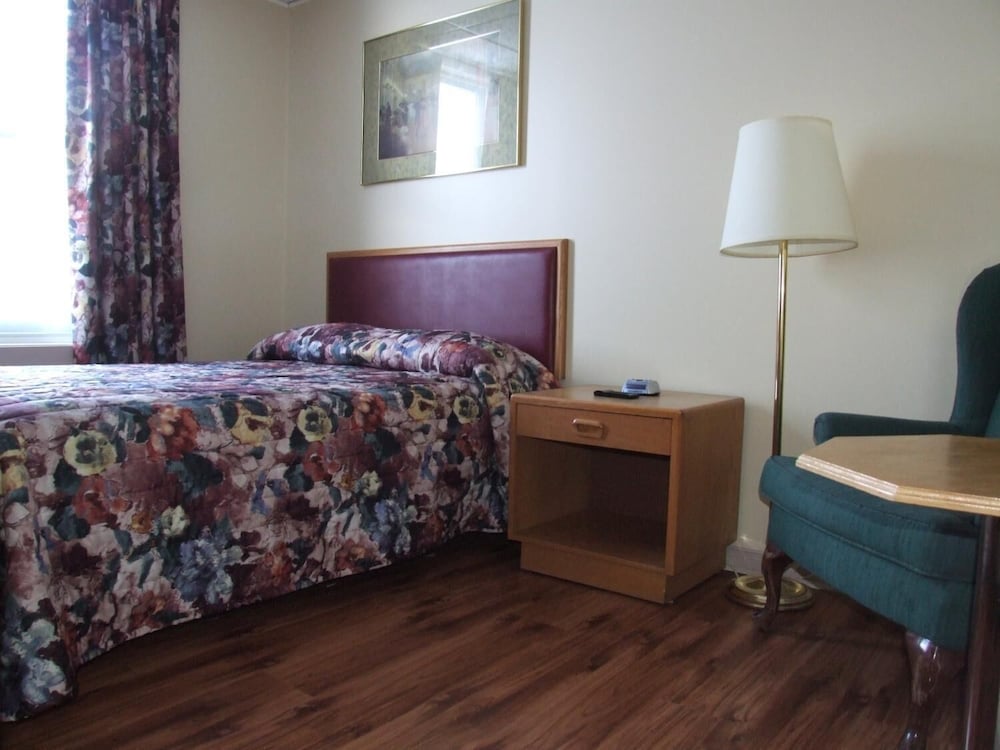 Standard Room, 2 Twin Beds photo 3
