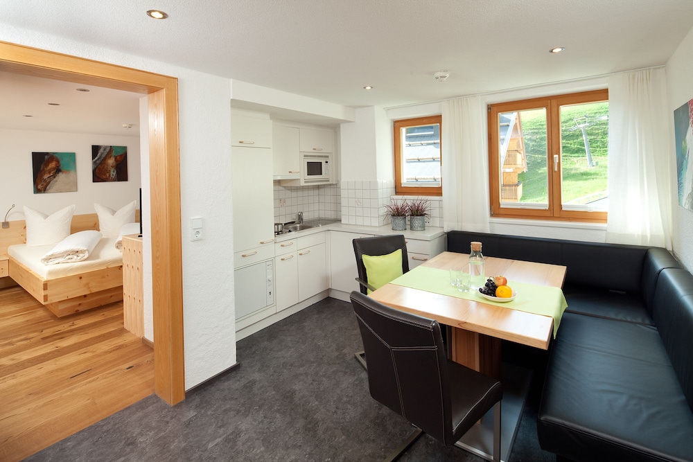 Superior Apartment, 2 Bedrooms (4)