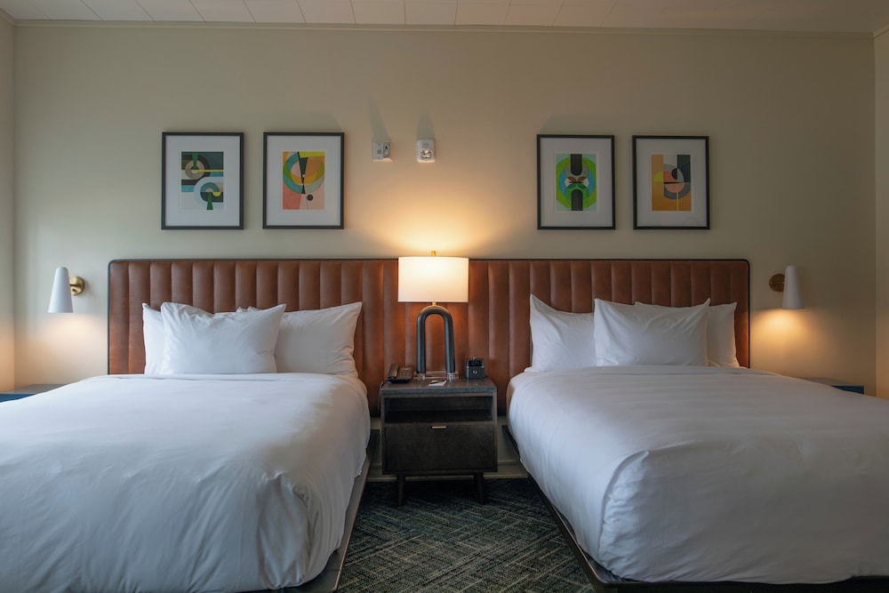 ADA Double Queen Suite