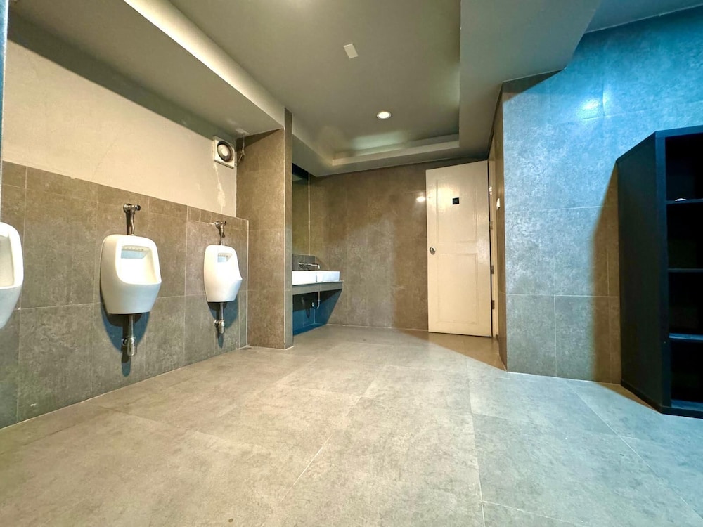 Economy Shared Dormitory, Women only photo 3