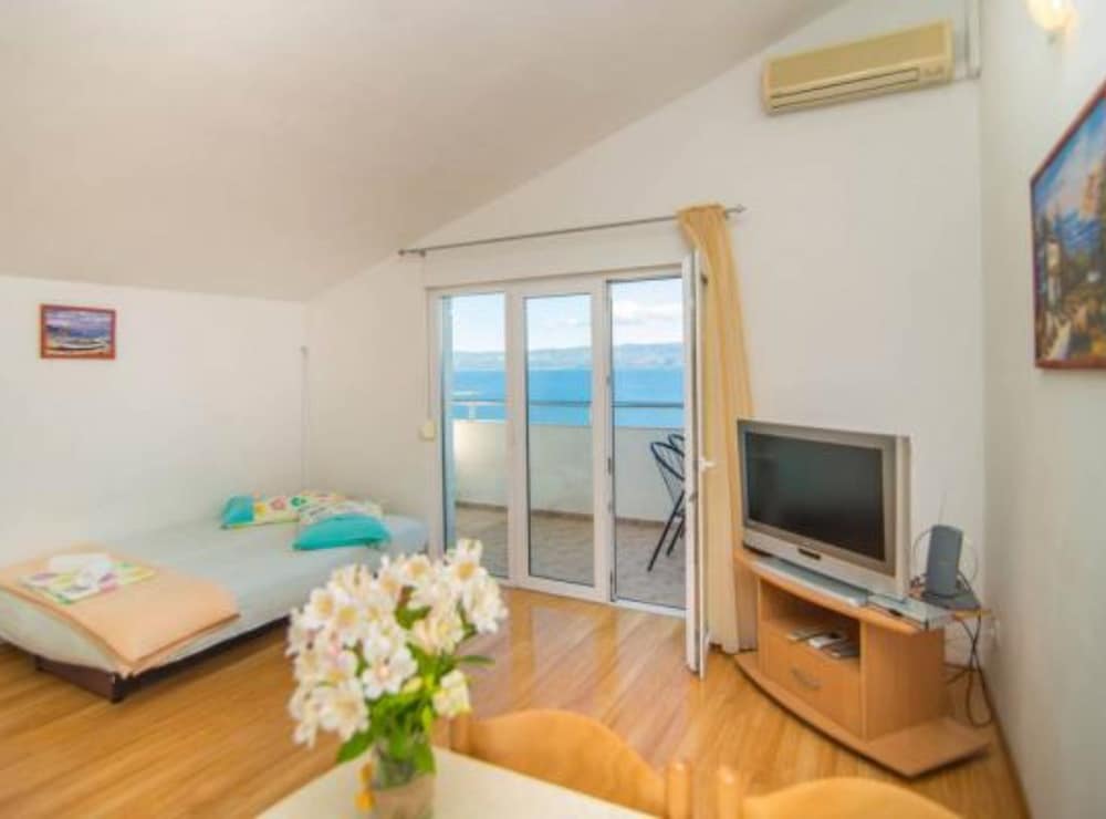 Apartment (wo Bedroom Apartment with Pool) photo 3