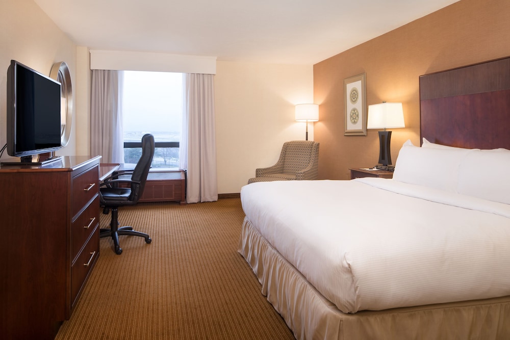 Deluxe Room, 1 King Bed, Accessible (Hearing Accessible) - Photo 5
