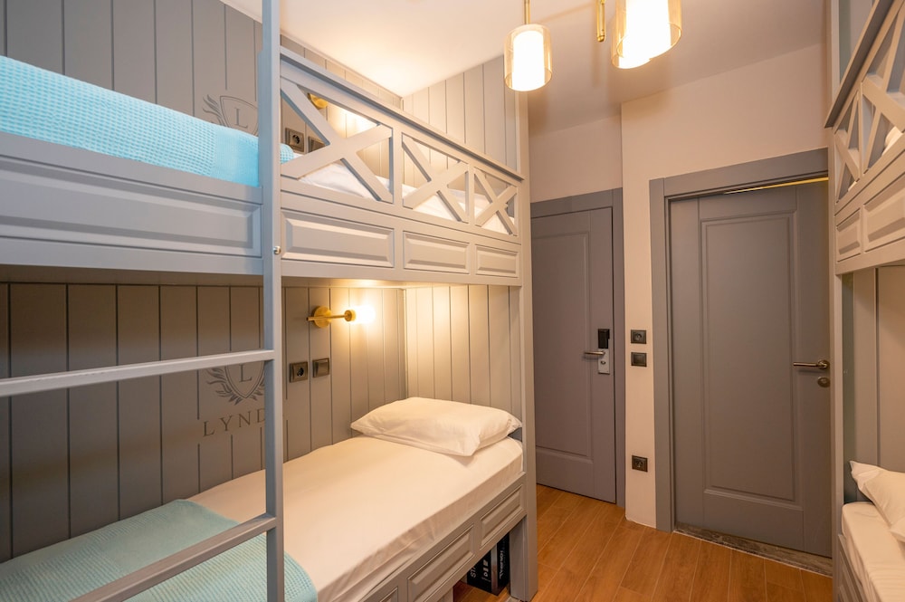 Economy Double Room photo 2