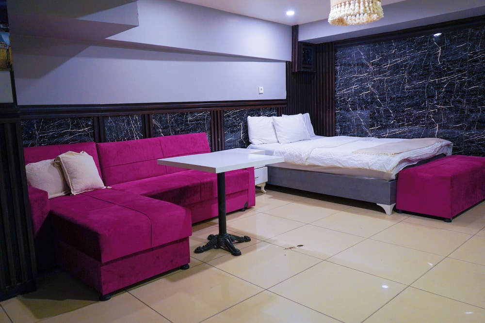 Superior Triple Room photo 2