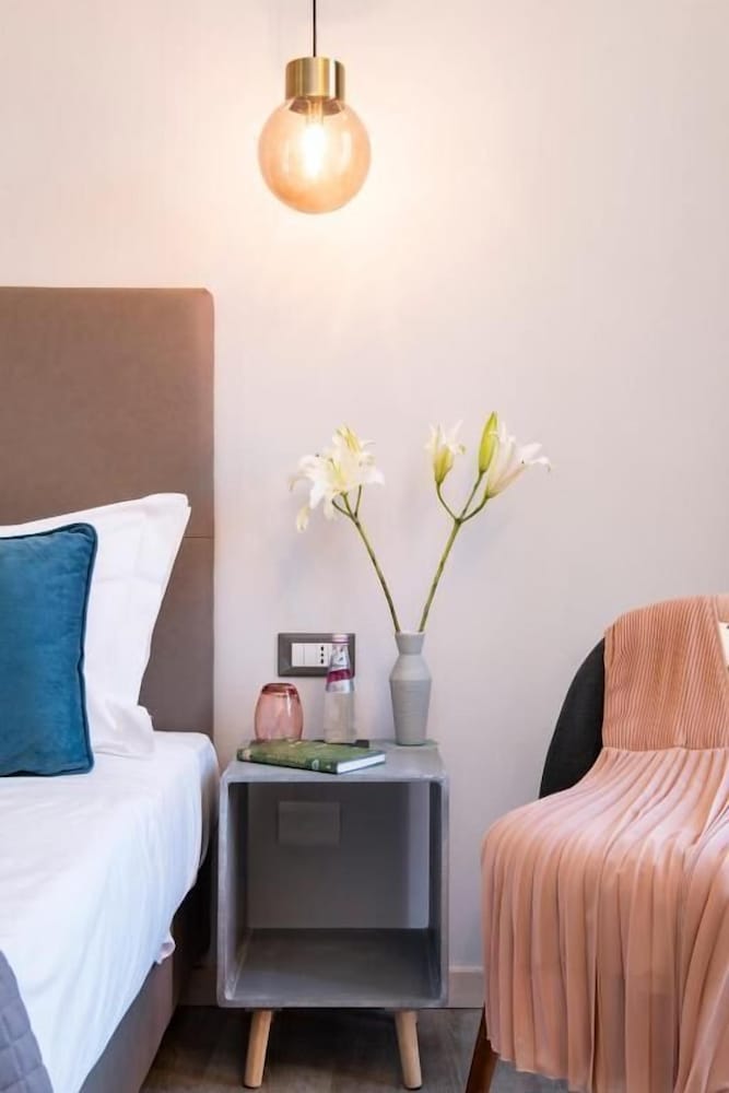 Comfort Double or Twin Room, Partial Lake View