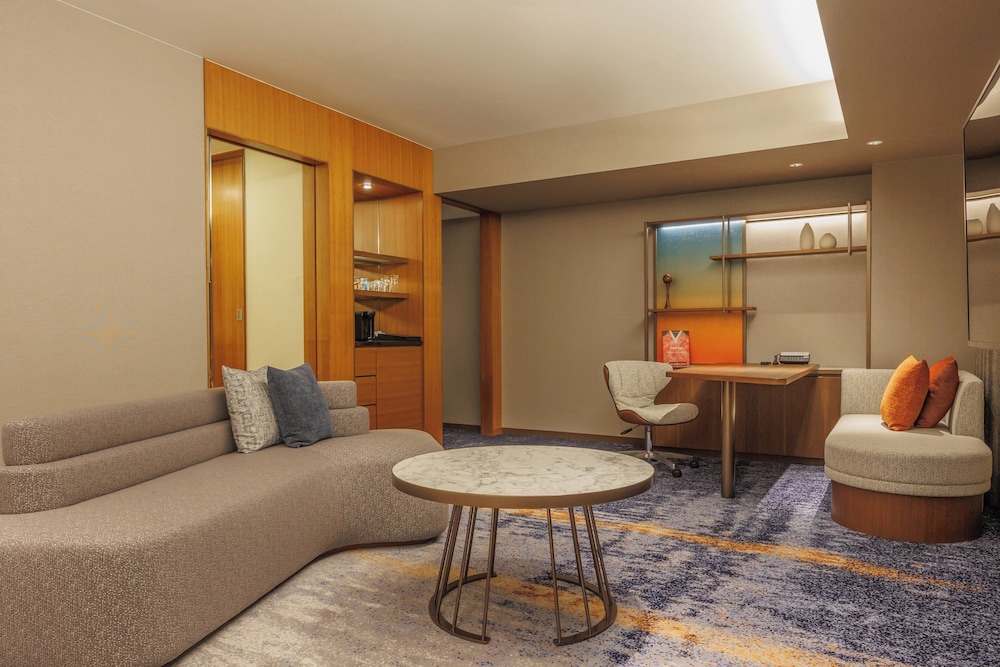 Premium Room, 2 Twin Beds, Club Lounge Access (Worklife), photo 6