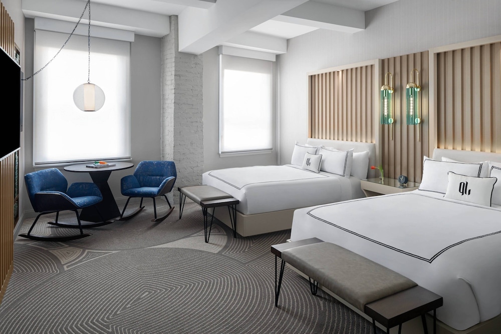 Deluxe Room, 2 Queen Beds, Corner photo 2