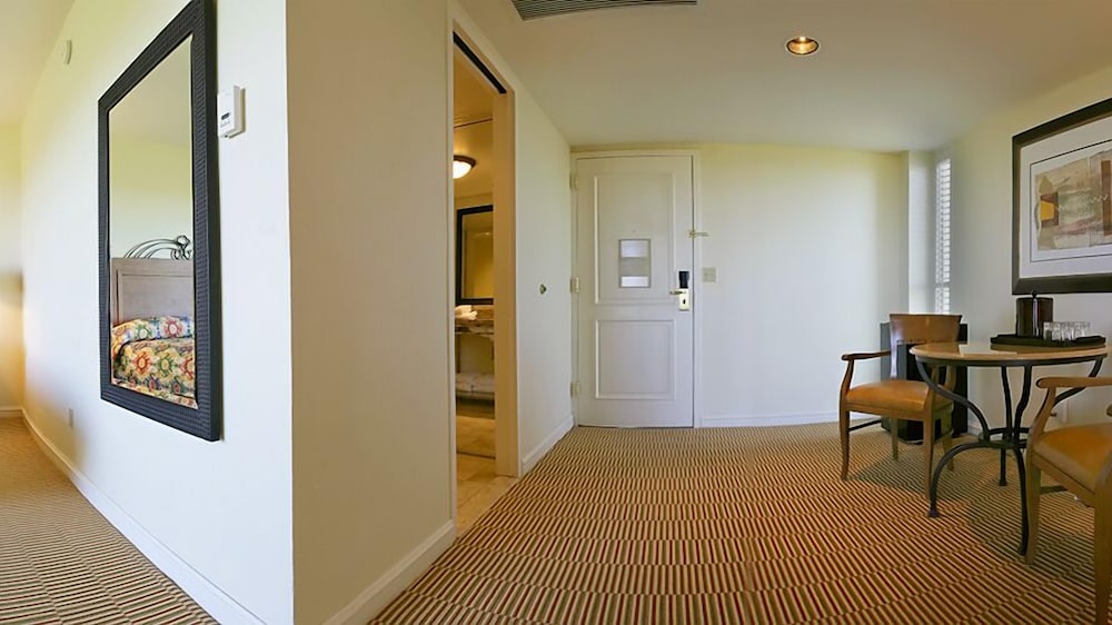 Luxury Penthouse, 1 Bedroom, Golf View, Tower photo 2