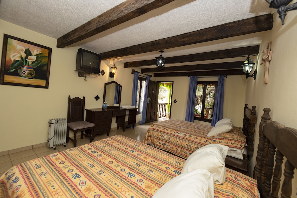 Standard Room photo 3