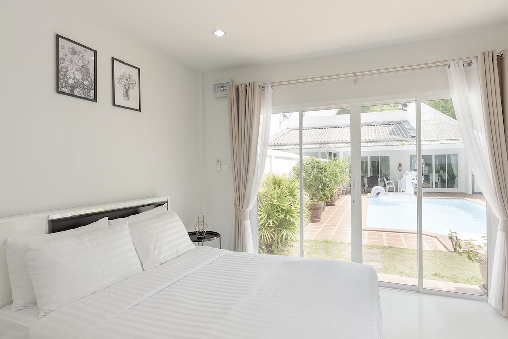 3 Bedrooms with Private Pool Villa photo 1