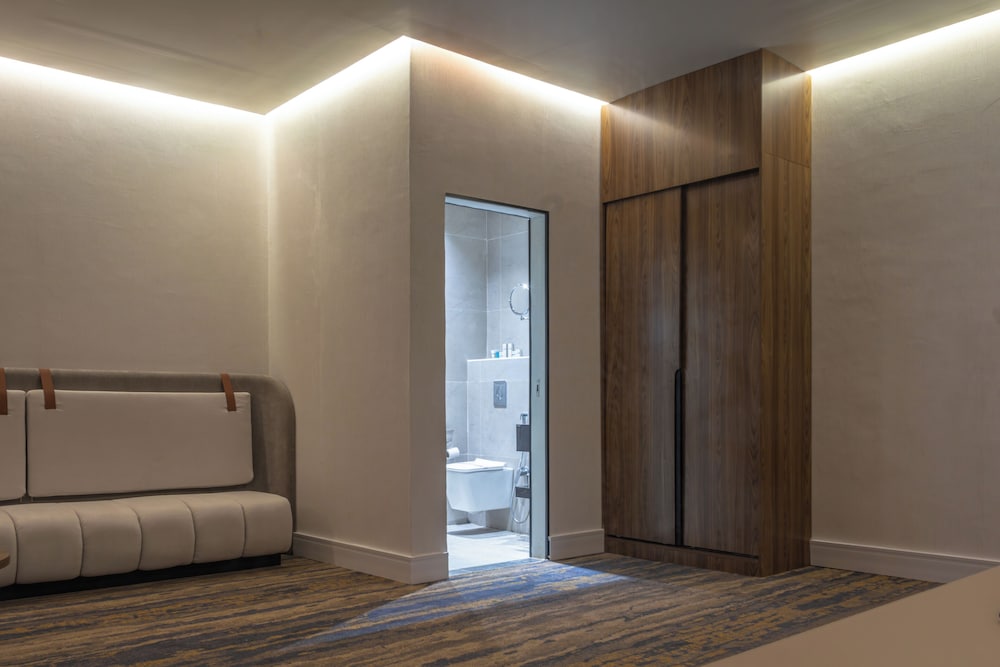 Deluxe Room - Photo 2