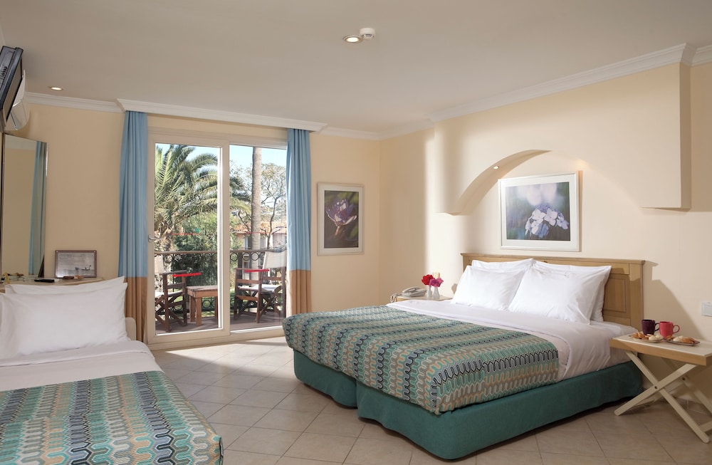 Standard Room, Garden View