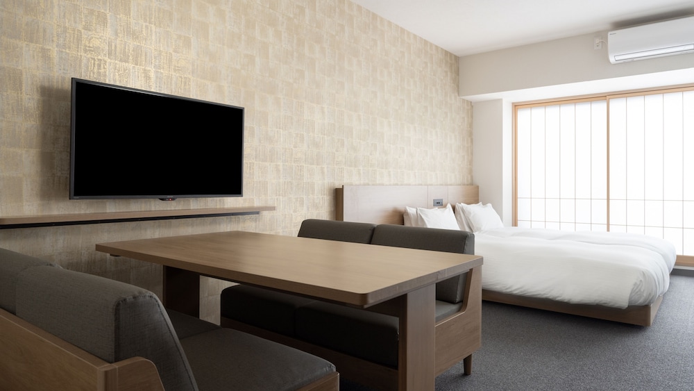 Family Standard Room (4 Single-Beds), Non Smoking photo 2