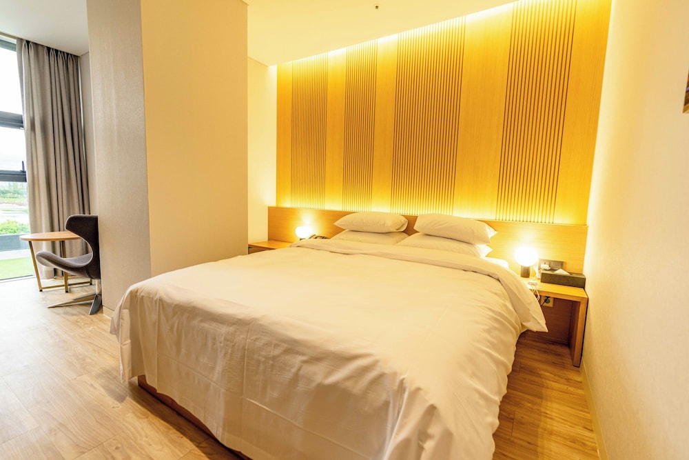 Premium Double Room - Photo 1