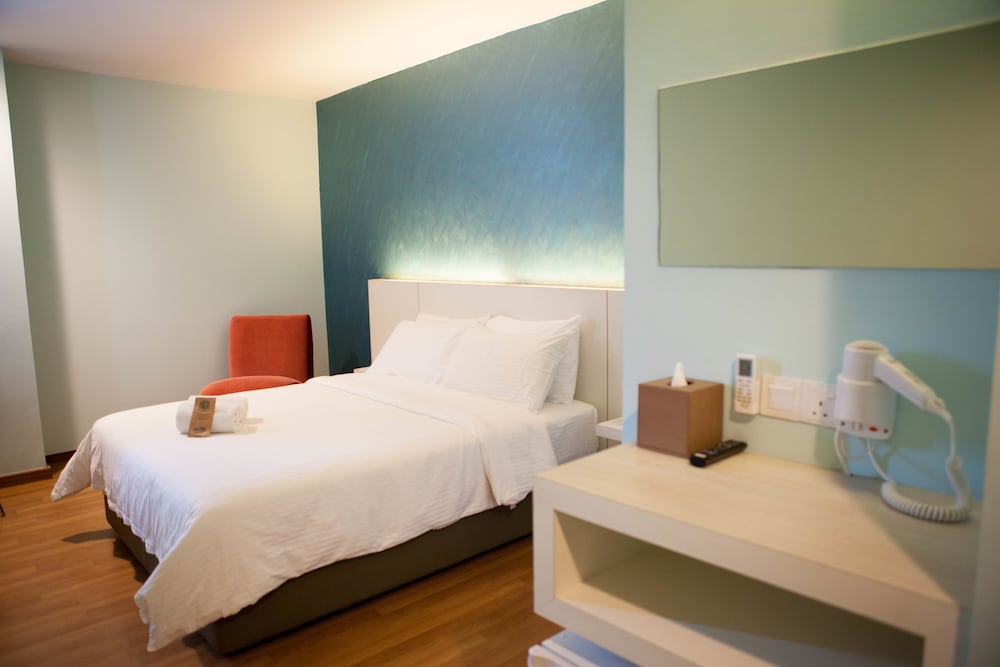 Standard Queen Room photo 2