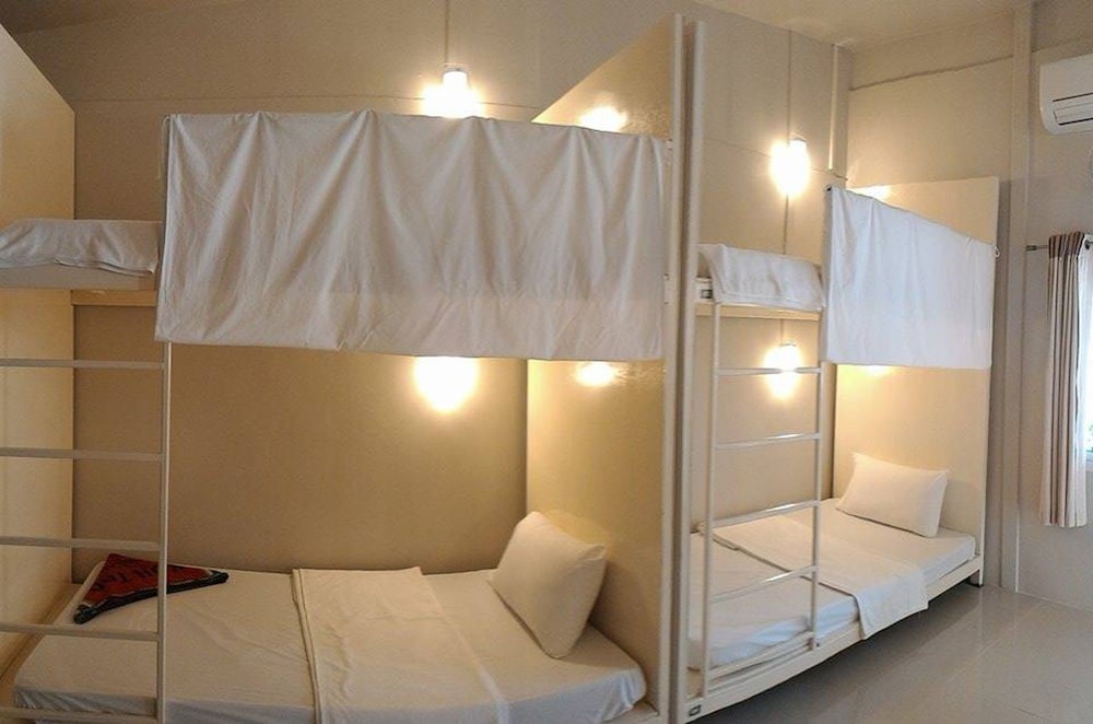 1 Bed in 14 Beds Mixed Dorm photo 1