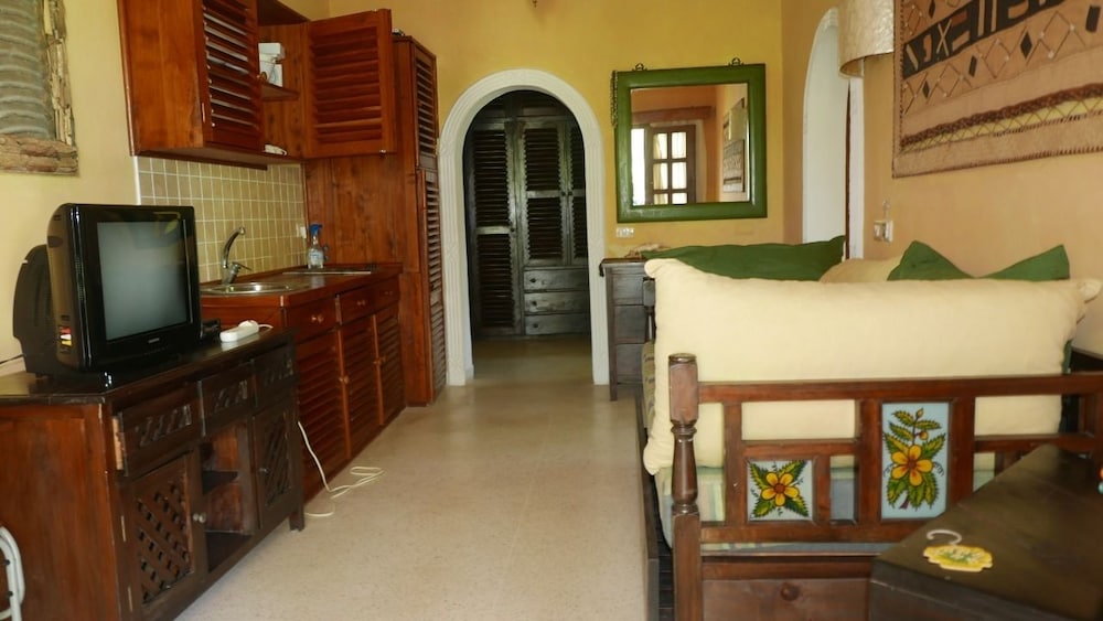 Standard Apartment, 2 Bedrooms, Garden View photo 1
