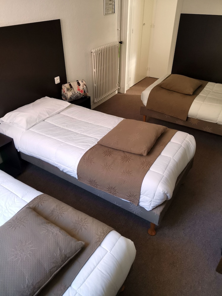 Family Triple Room, Multiple Beds - Photo 3