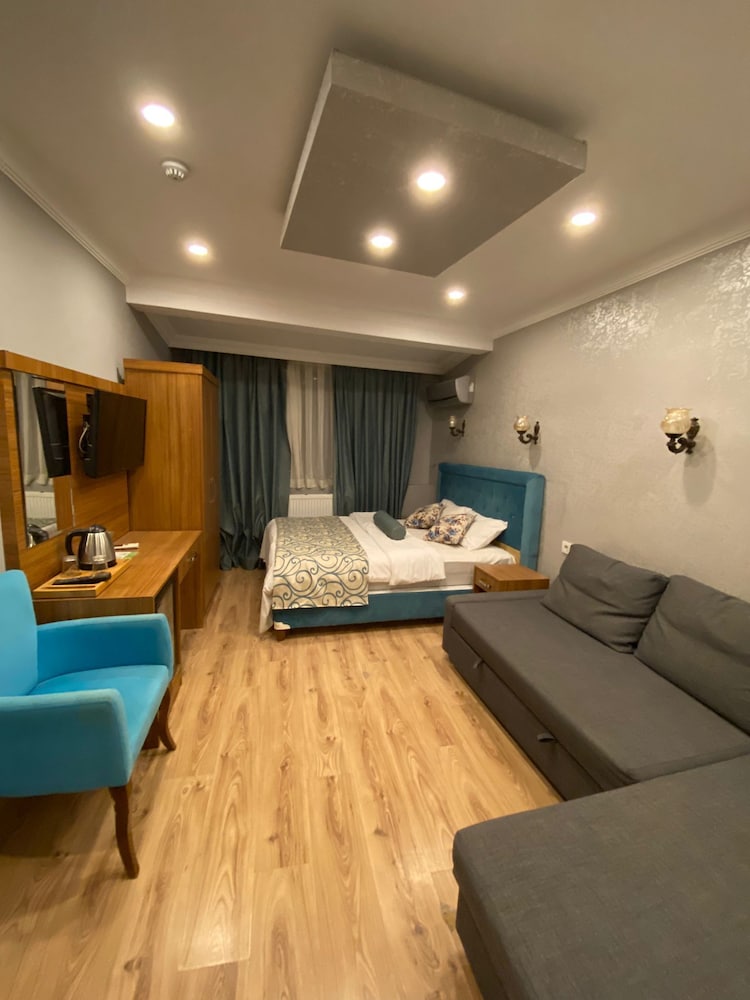 Deluxe Triple Room photo 1