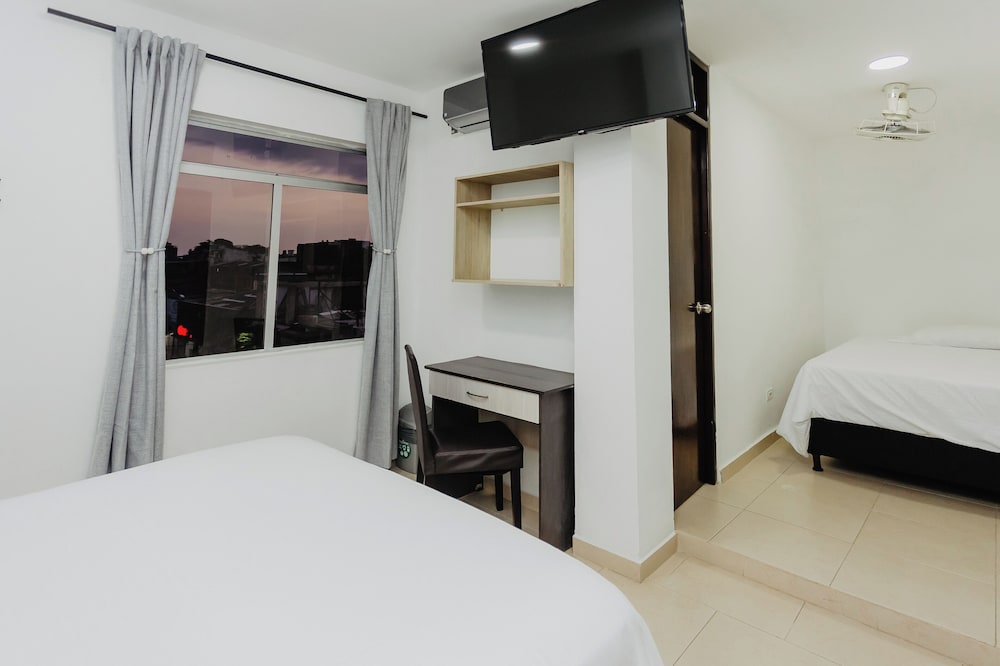 Deluxe Double or Twin Room photo 1