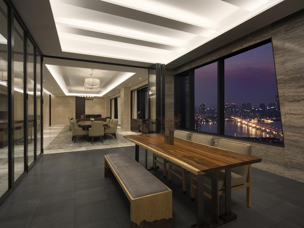 Penthouse, 2 Bedrooms photo 3