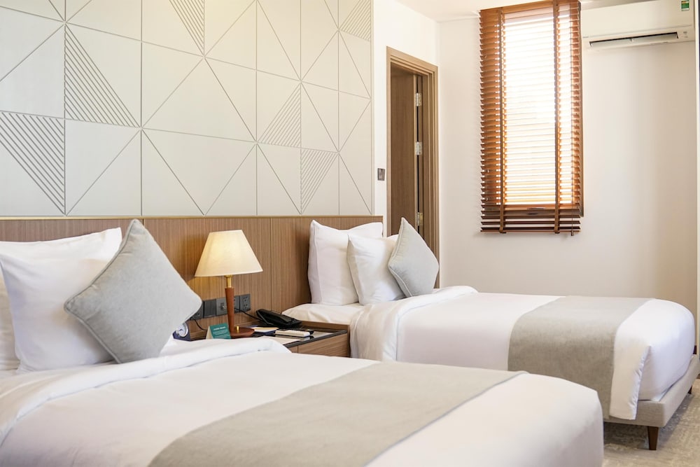 Standard Room, 2 Twin Beds, Balcony, Ocean View