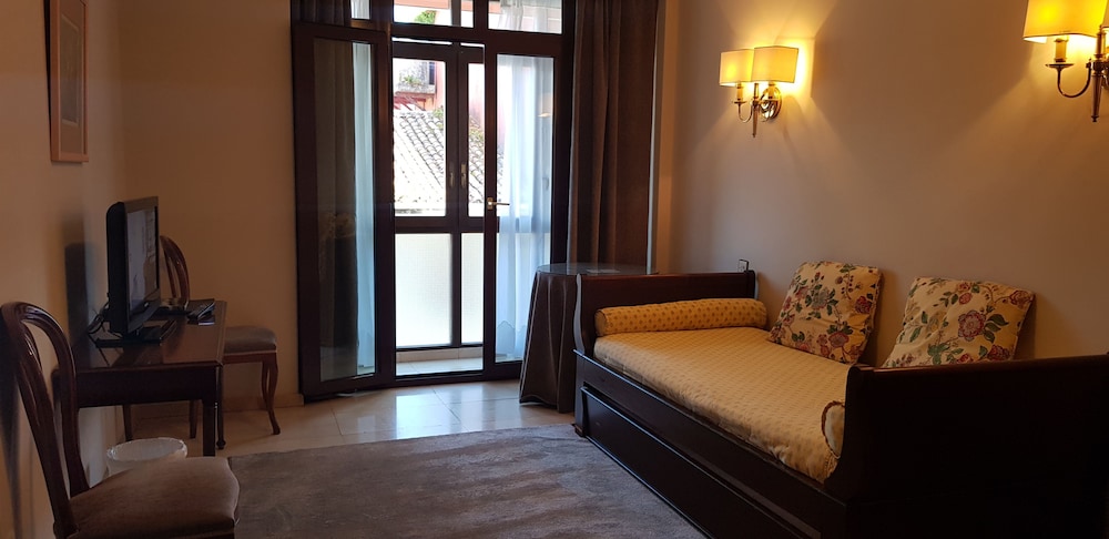 Junior Suite - Photo 2