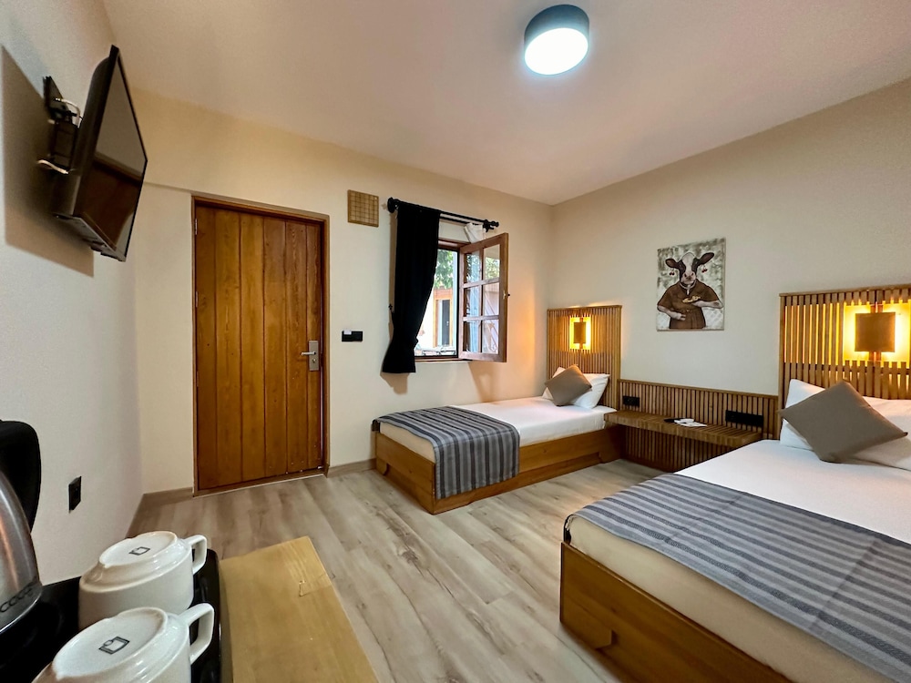 Deluxe Twin Room - Photo 1