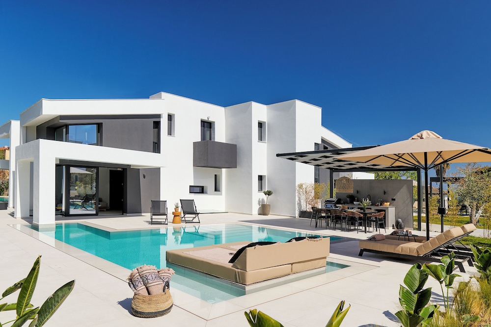 Villa, 4 Bedrooms, Private Pool