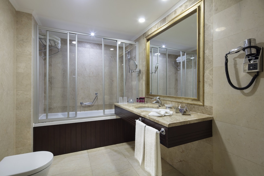 Premium Room, 1 King Bed, Non Smoking, Club Lounge Access photo 1
