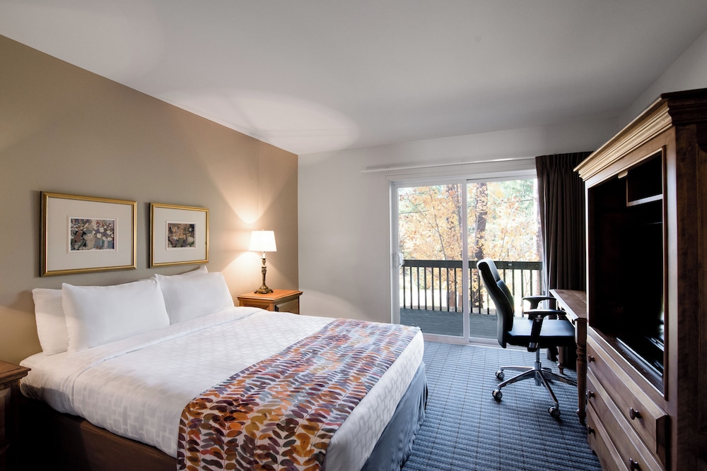 Junior suite - outside the main pavilion