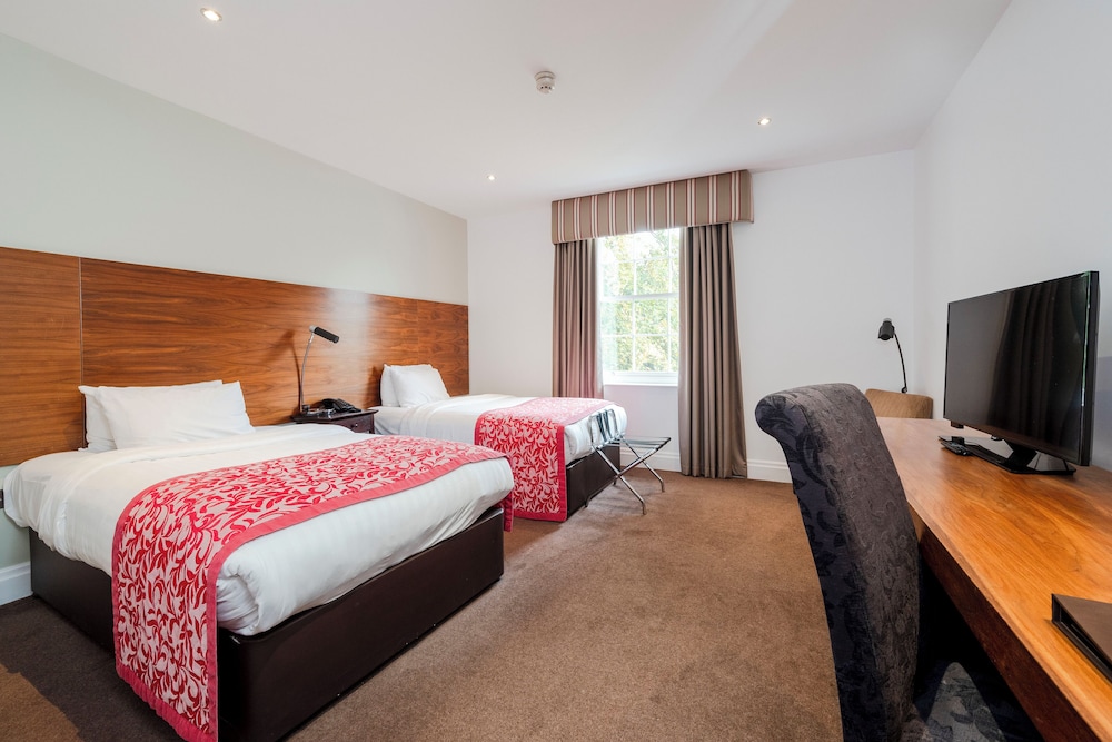 Family Room, 2 Double Beds, Non Smoking photo 1