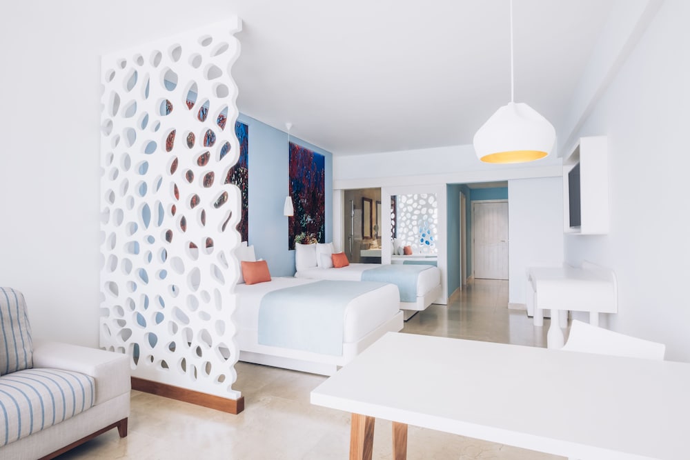 Junior Suite, Oceanfront (Promo) - Photo 2