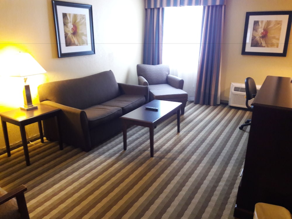 Suite, Multiple Beds, Non Smoking photo 2