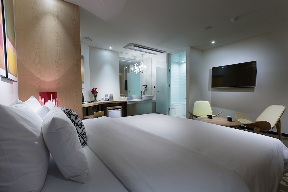 Deluxe Double Room photo 2