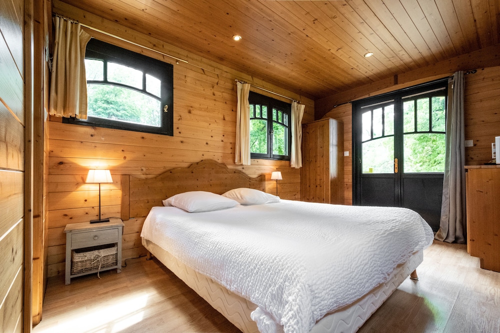 Hospitality Caravans (2 to 4 persons) photo 1