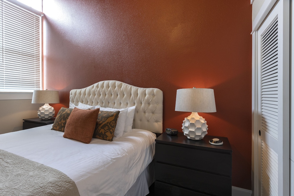 Premier Apartment, 2 Bedrooms, Non Smoking, Fireplace (7TH) photo 3
