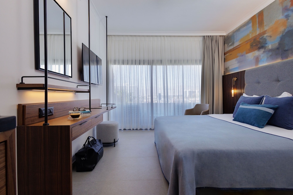 מלון קיסר פרמייר אילת — Premier Room