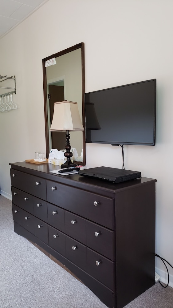 Economy Suite - Standard photo 1