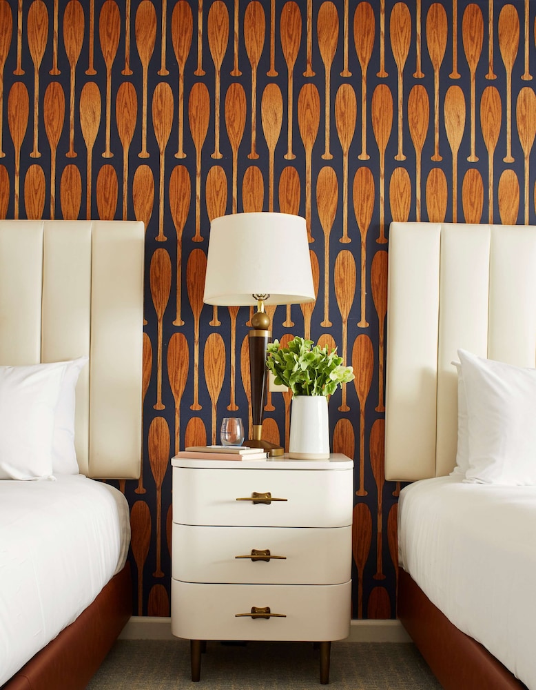 Studio, 2 Queen Beds photo 3