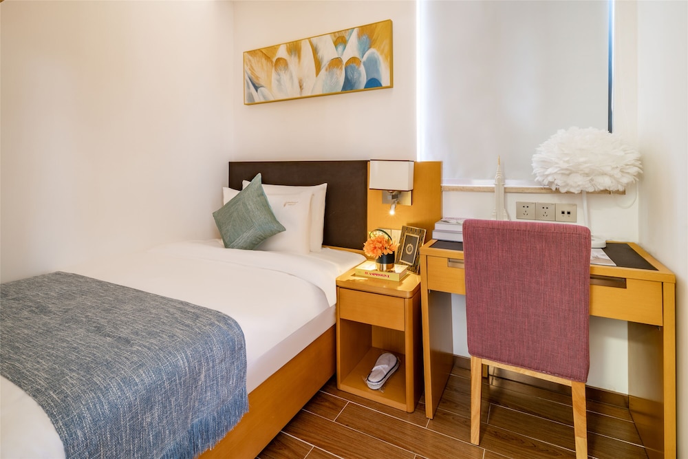 Deluxe Suite, 3 Bedrooms, Kitchen