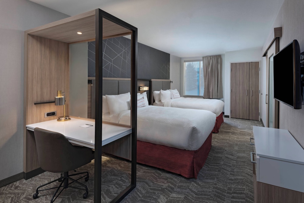 Suite, 2 Queen Beds - Photo 3