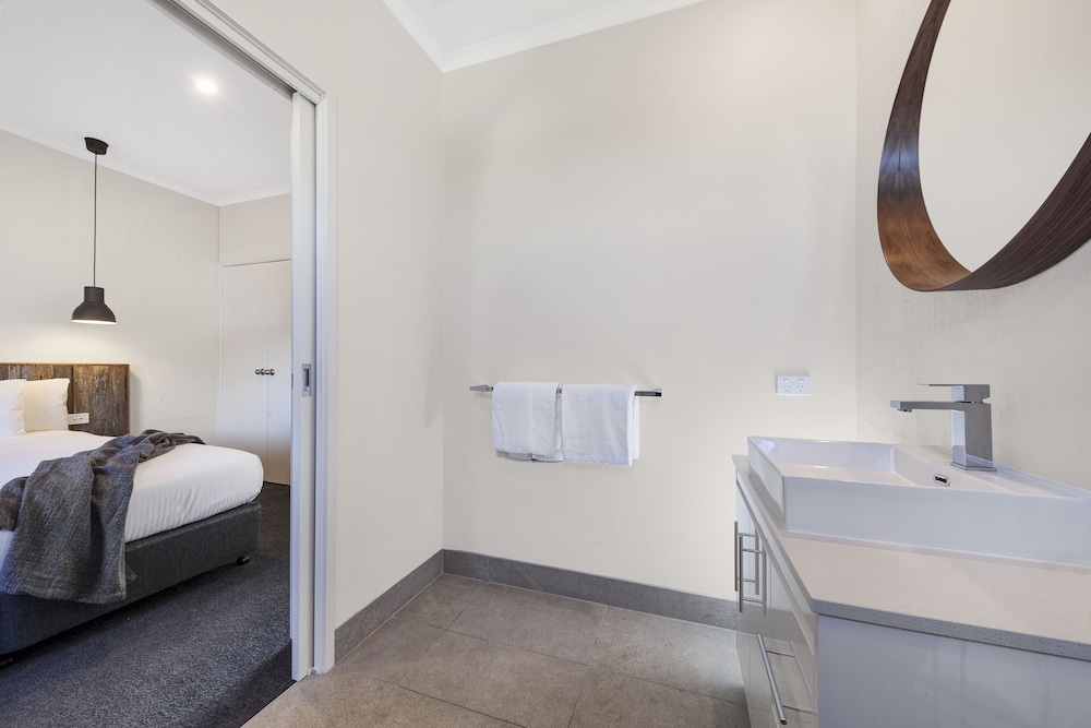 Premium Spa Studio (3 Nights Min) photo 3