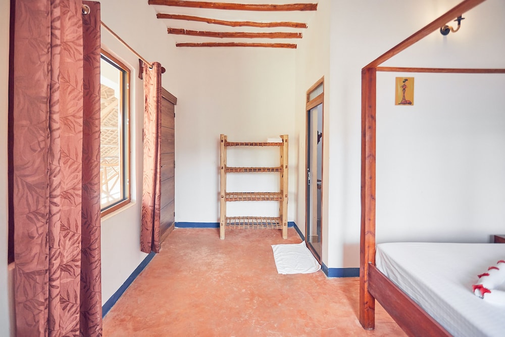 Standard Double Room, 1 Queen Bed, Balcony, Courtyard View photo 3