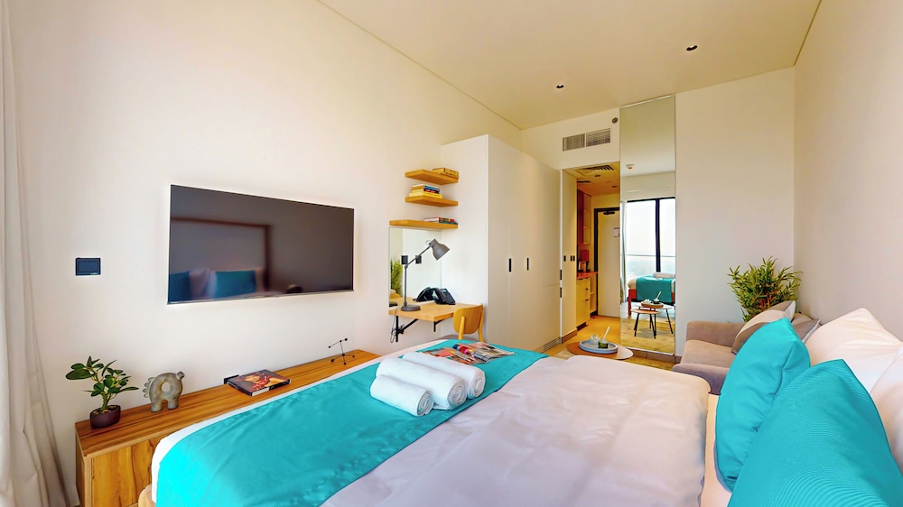 Superior Studio