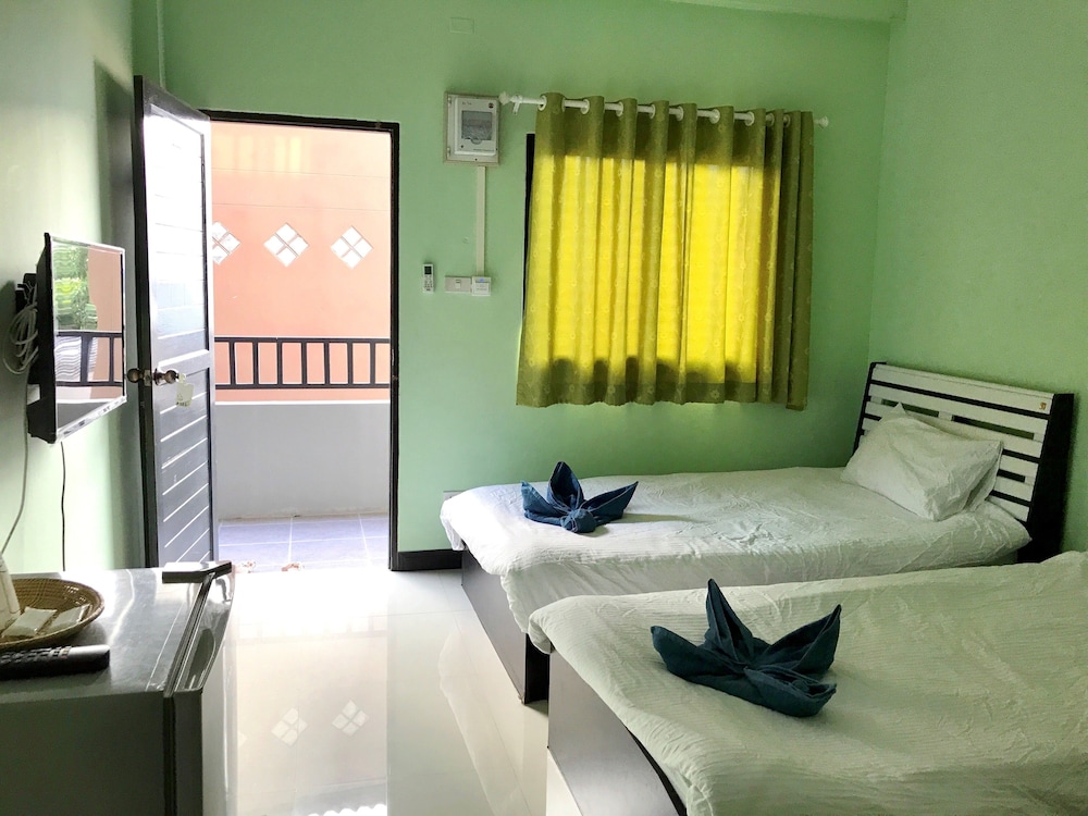 Standard Twin Room photo 3