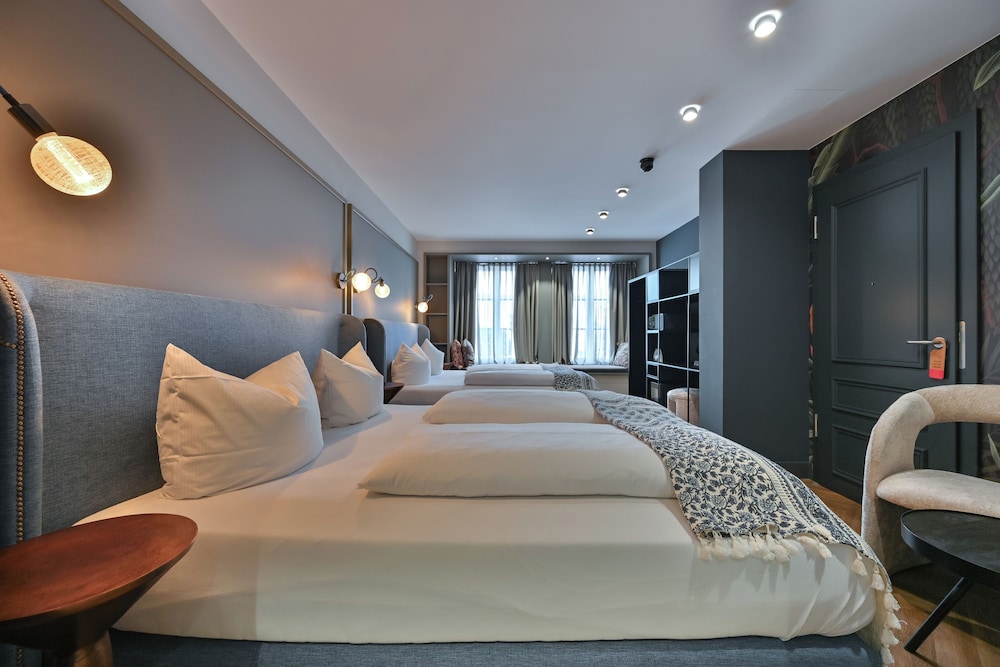 Small Plus Vierbettzimmer