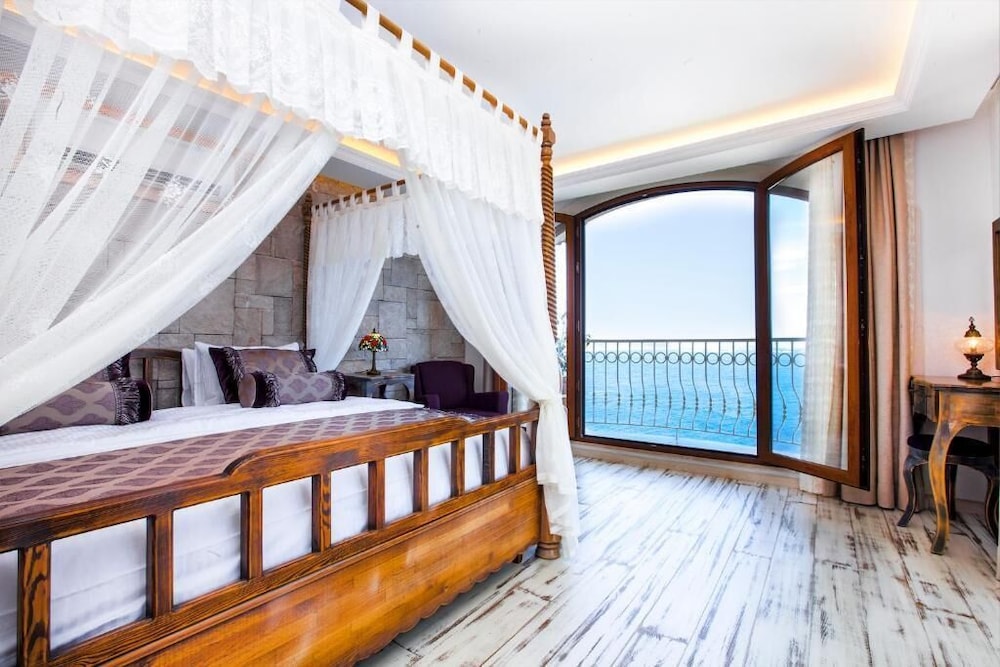 Deluxe Room, Non Smoking, Sea View photo 2