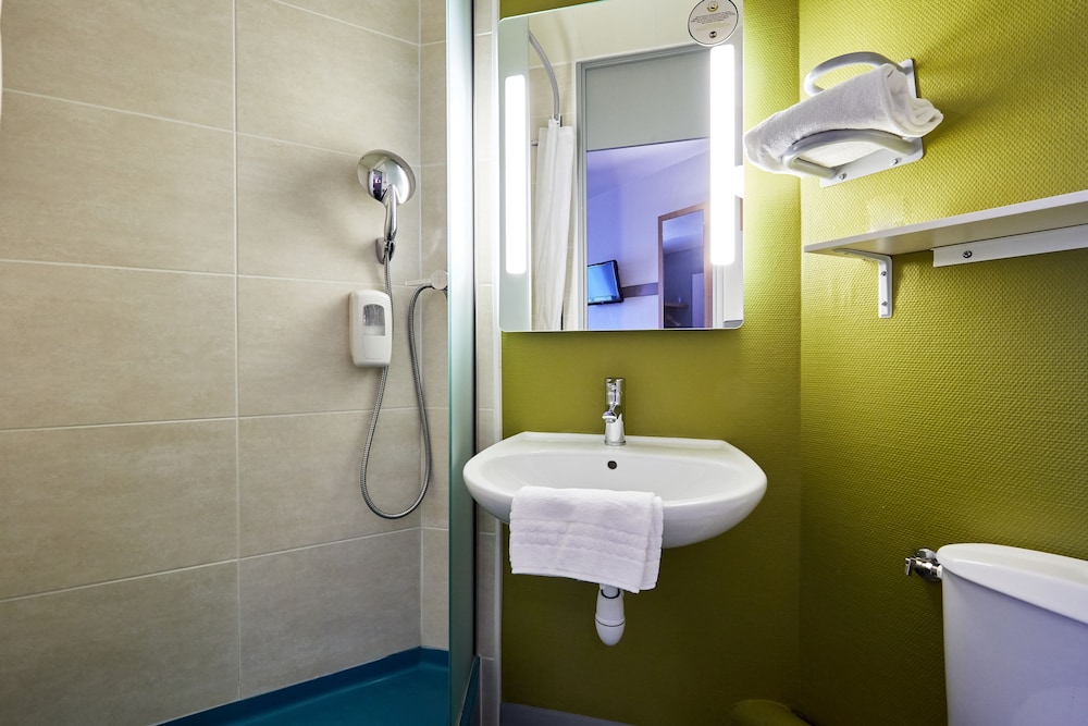 Twin Room, Non Smoking photo 2