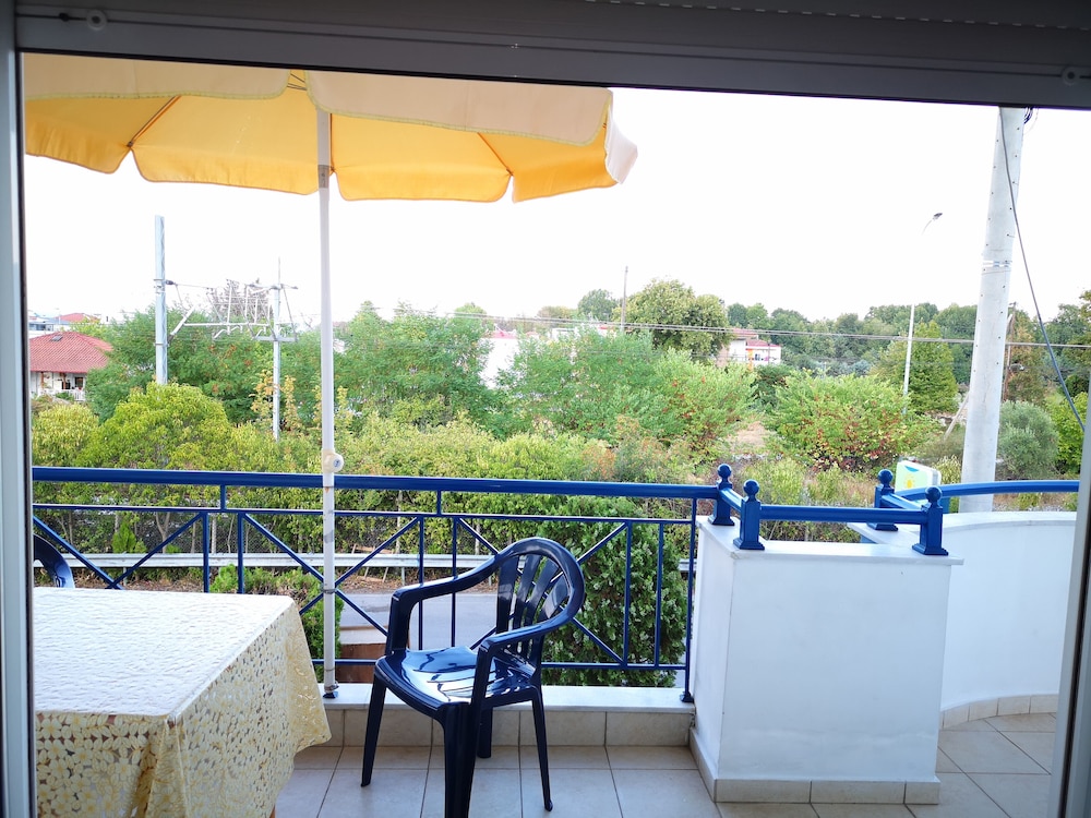 Studio, Balcony, Partial Ocean View photo 3